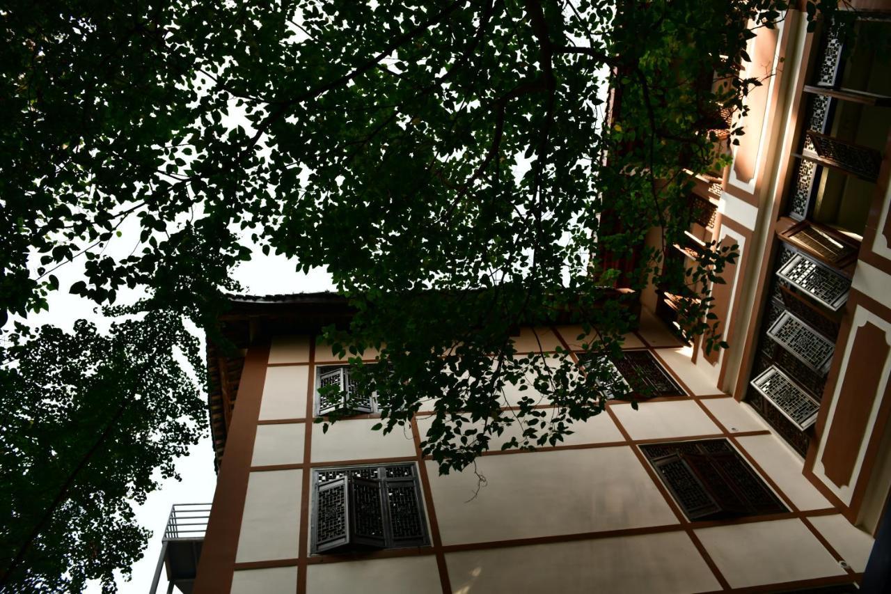 Xishu Garden Inn - Travel Agency Service - Car Rent Service - English Speaking Chengdu Luaran gambar
